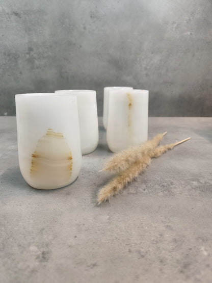 Edle Marmorvasen in Becherform "ALBA"