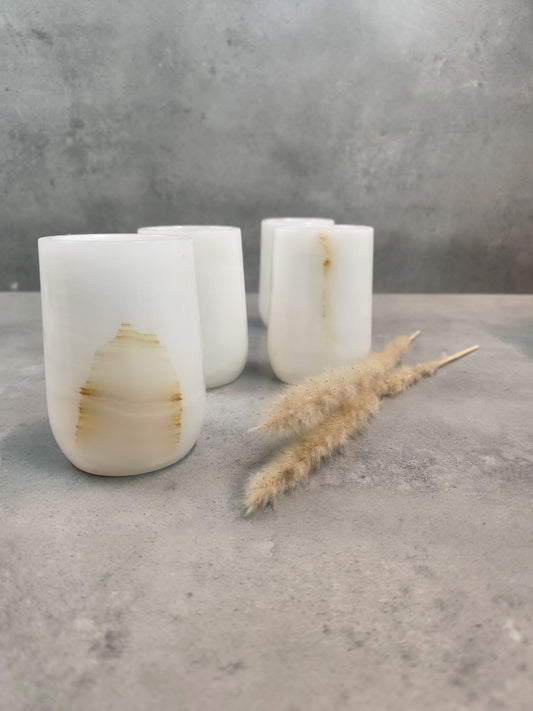 Edle Marmorvasen in Becherform "ALBA"