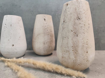 Travertin Vase "schlicht und chic"